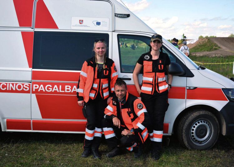 „Greitosios“ darbuotojai veržiasi iš poliklinikos glėbio