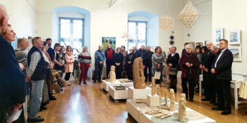 Tautodailininkų parodoje – ir senbuvių, ir naujokų darbai