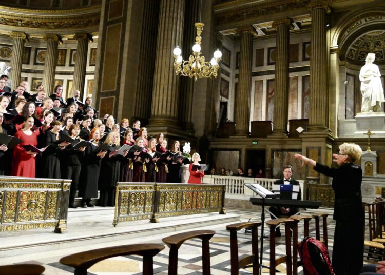 Mišrus kamerinis choras VIKTORIJA. Misija Paryžiuje
