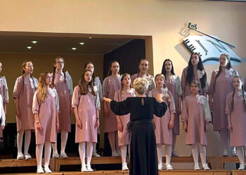 Sidabrinis jaunųjų choristų pasirodymas tarptautiniame konkurse