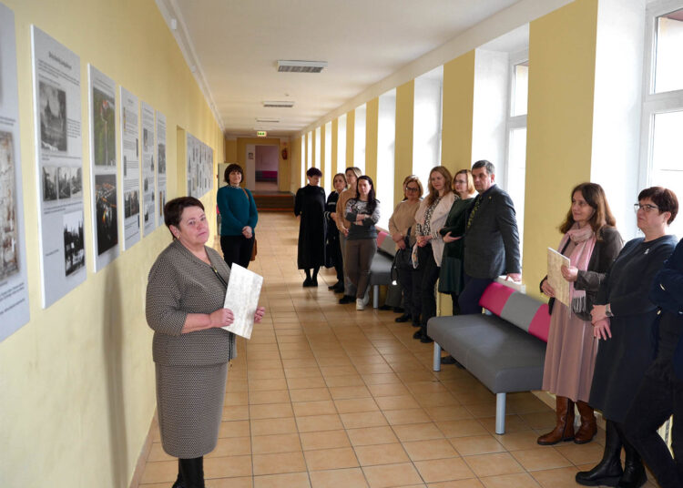 Istoriją galima pažinti ir nuo sienų