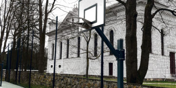 Dvi nuomonės apie krepšinį