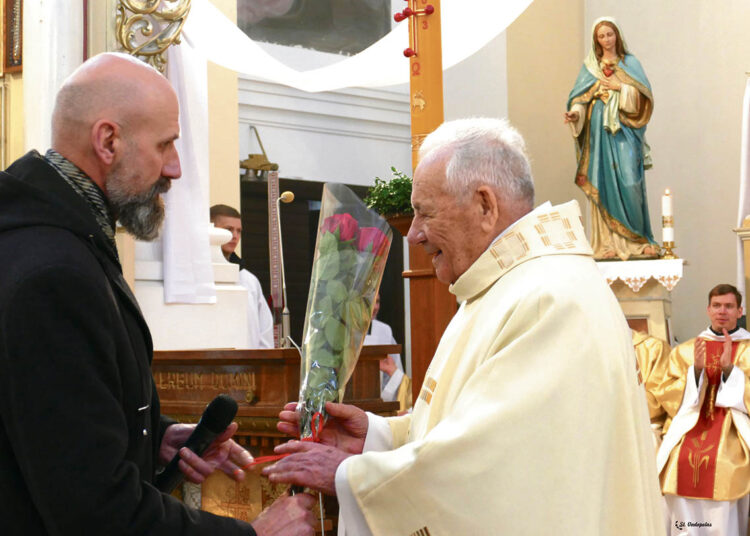 Šeši dešimtmečiai tarnystės Dievui ir žmonėms