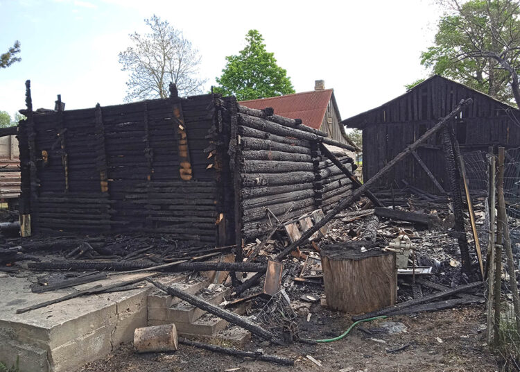 Sudegė ūkiniai pastatai ir juose buvęs turtas