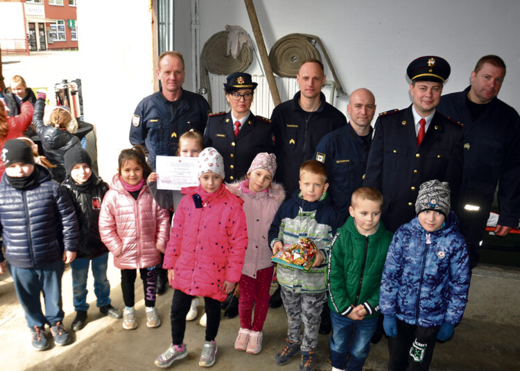 Ugniagesiai šventė kartu su visuomene