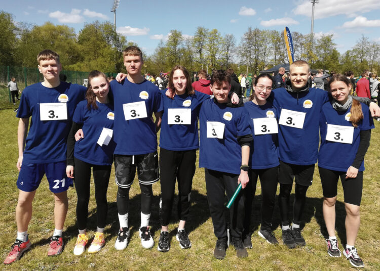 Dalyvavo lengvosios atletikos kroso estafečių finalinėse varžybose