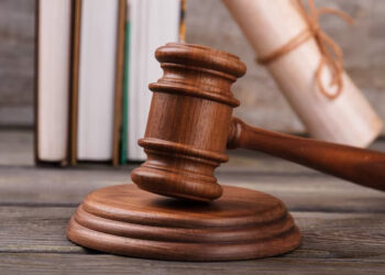 R. Šaknio atleidimas iš darbo teisėtas