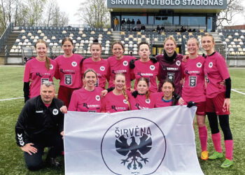 Futbolininkės sezoną pradėjo pergale ir lygiosiomis