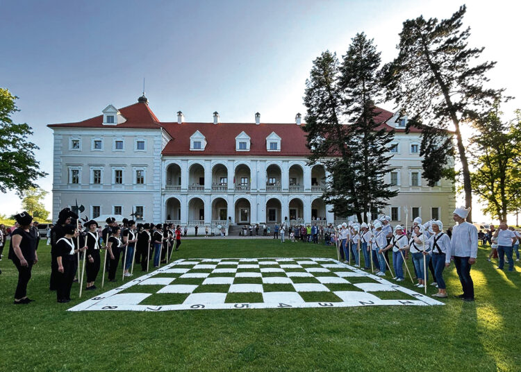 Žirgomanų naktigonė