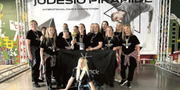 Šokio festivalyje puikiai pasirodė ir suaugusieji