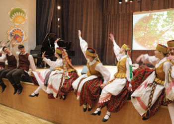 Užaugom tavo išsūpuoti