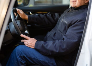 Sveikatą besitikrinantiems vairuotojams – „greitasis koridorius“