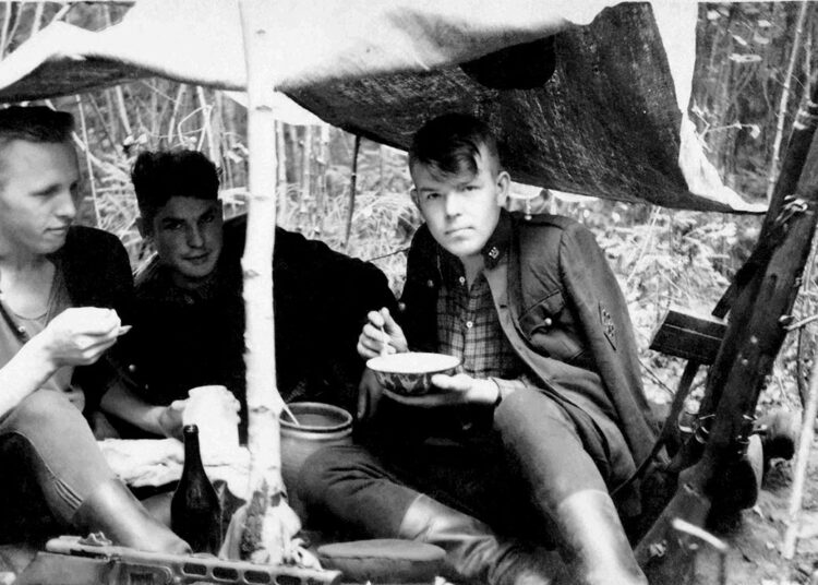 Garbingai palaidoti laisvės gynėjus – visų mūsų pareiga