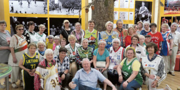 Senjorų klubas matavosi Arvydo Sabonio batą ir susirado draugų