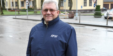 Kandidatas vengia puikybės