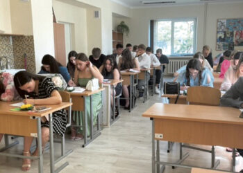 Abiturientų prioritetas – lietuvių ir anglų kalbų brandos egzaminai