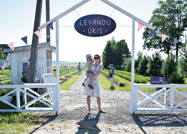 Prasidėjo pirmasis „Levandų ūkio“ vasaros festivalis su muzikiniais koncertais ir šeimų dienomis: koncertuos ir tarptautinis džiazo virtuozų duetas