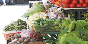 Gatvės prekyba visiems patogi, bet ar saugi sveikatai?