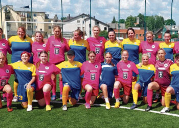 Biržietės futbolininkės „pakrikštijo“ pasvalietes