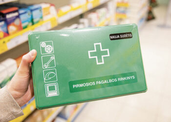 Neišmeskime automobilinių vaistinėlių – jos pravers nuo karo kenčiančiai Ukrainai