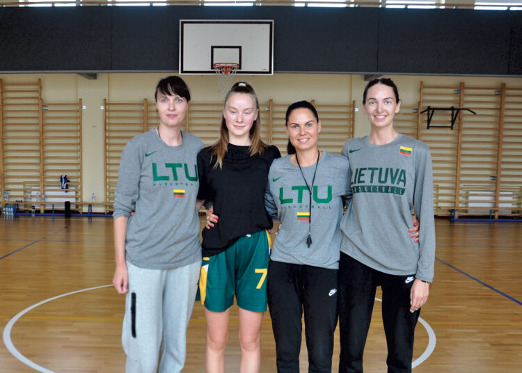 Merginų krepšininkių rinktinės stovykla vyksta Biržuose