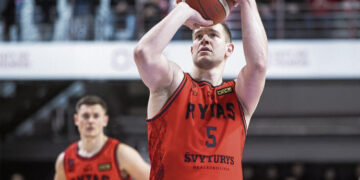 Kitąmet rungtyniaus Vengrijos klube