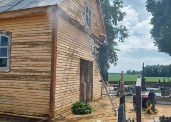 Remontuoja Šukionių koplyčią