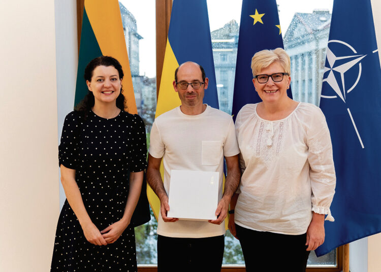 Vyriausybėje pagerbti pasaulio para karate čempionato dalyviai