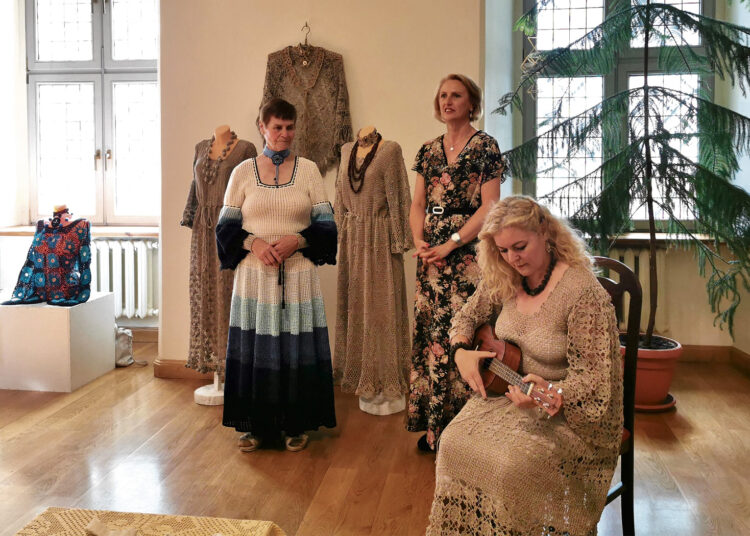 Aldonos Joneliūkštienės nėrinių paroda