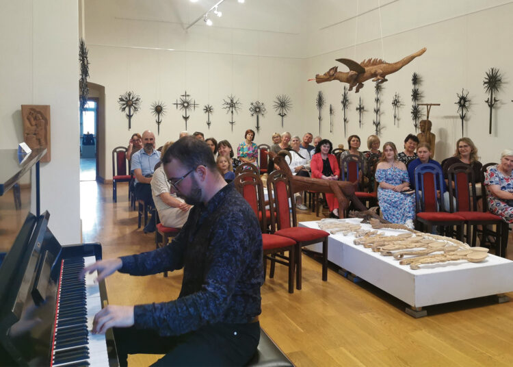 Lenkų muzikantas „prakalbino“ ir „Birutę“