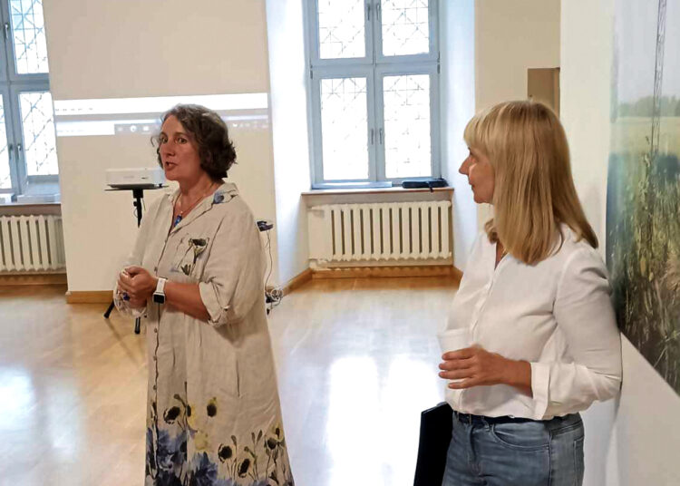 Baltijos kelio metinių išvakarėse – istorinio prisikėlimo kadrai