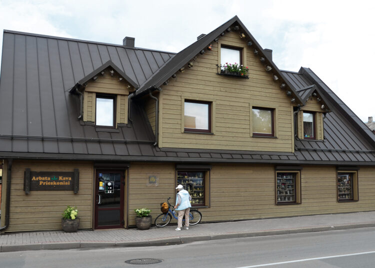 Biržų Arbatinės arbatinukų galerijoje – didikų Radvilų atspindys graviūrose