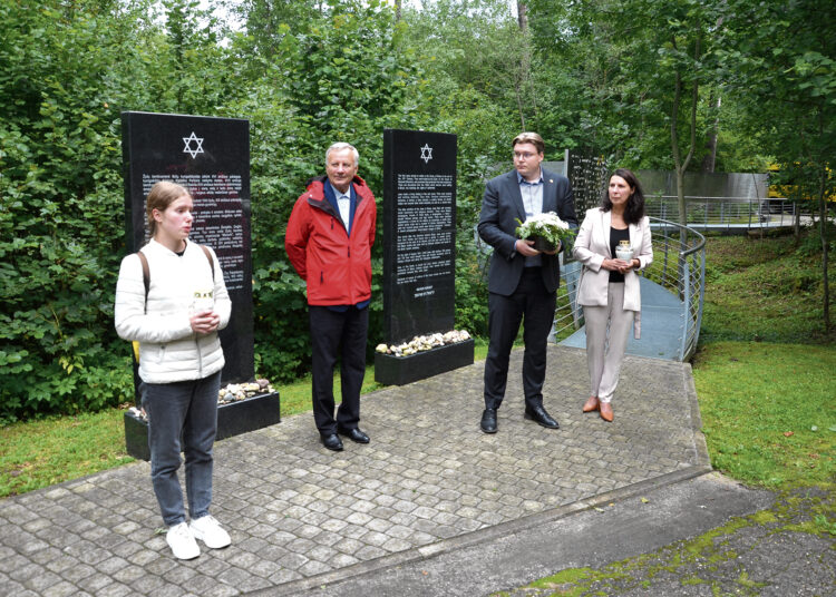 Prisimenant buvusius kaimynus