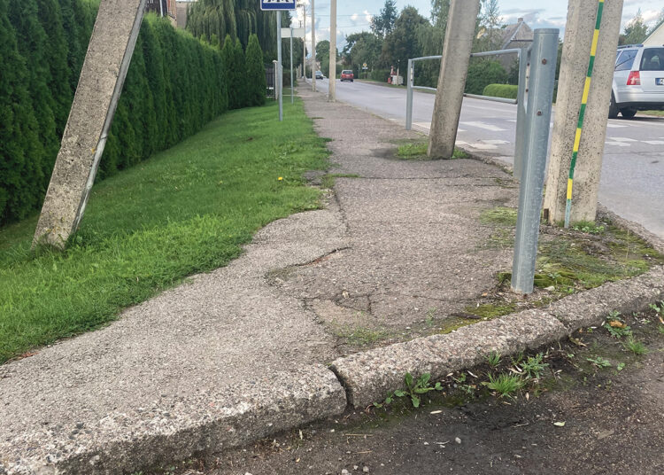 Ar įmanoma sumažinti šaligatvių bortelius?