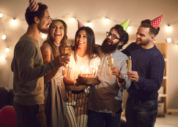 Kaip surengti įsimintiną gimtadienio šventę namie?