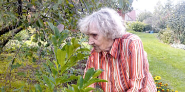 Gyvenimo džiaugsmo suteikia žmonės, siuvinėjimas ir karamelinių braškių kvapas