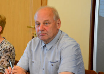 Didieji visada laimi?