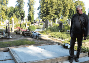 Tvarka ir teisingumas Pabiržės kapuose