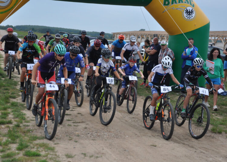 Dviratininkus išgąsdino lietus