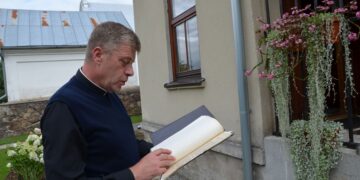 Apie ką Vabalninke tyli varpai