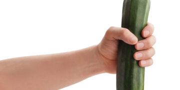 Smurto įrankis – cukinija