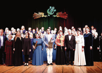 Tokia esu. Dainuojančių moterų šventė