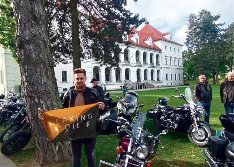 Į parodą – motociklais