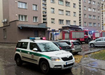 Daugiabutyje matė liepsną