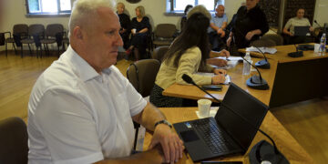 Trys nepavykę bandymai pakeisti poliklinikos struktūrą