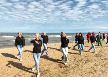 Vakarus kviečia praleisti šokio ritmu