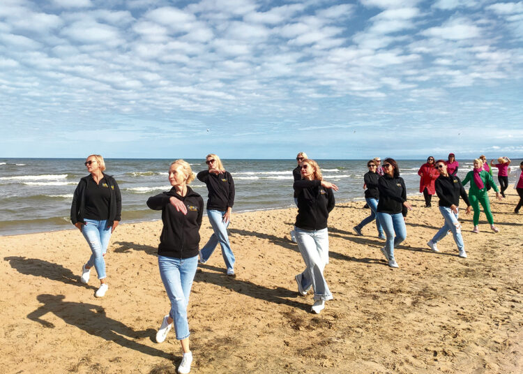 Vakarus kviečia praleisti šokio ritmu