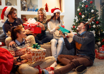 Kalėdinės dovanos draugams: geros idėjos, kurios tikrai nudžiugins