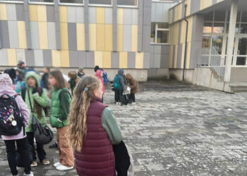 Grasinimas mokykloms ir darželiams nesiliauja