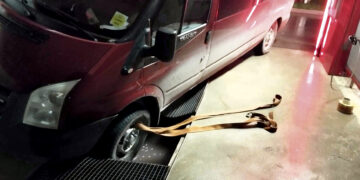 Motociklo plovimas užtruko dvi valandas